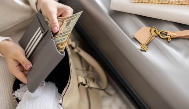 Borç, Zihinde Başlar: Finansal Yüklerin Görünmeyen Kaynağı