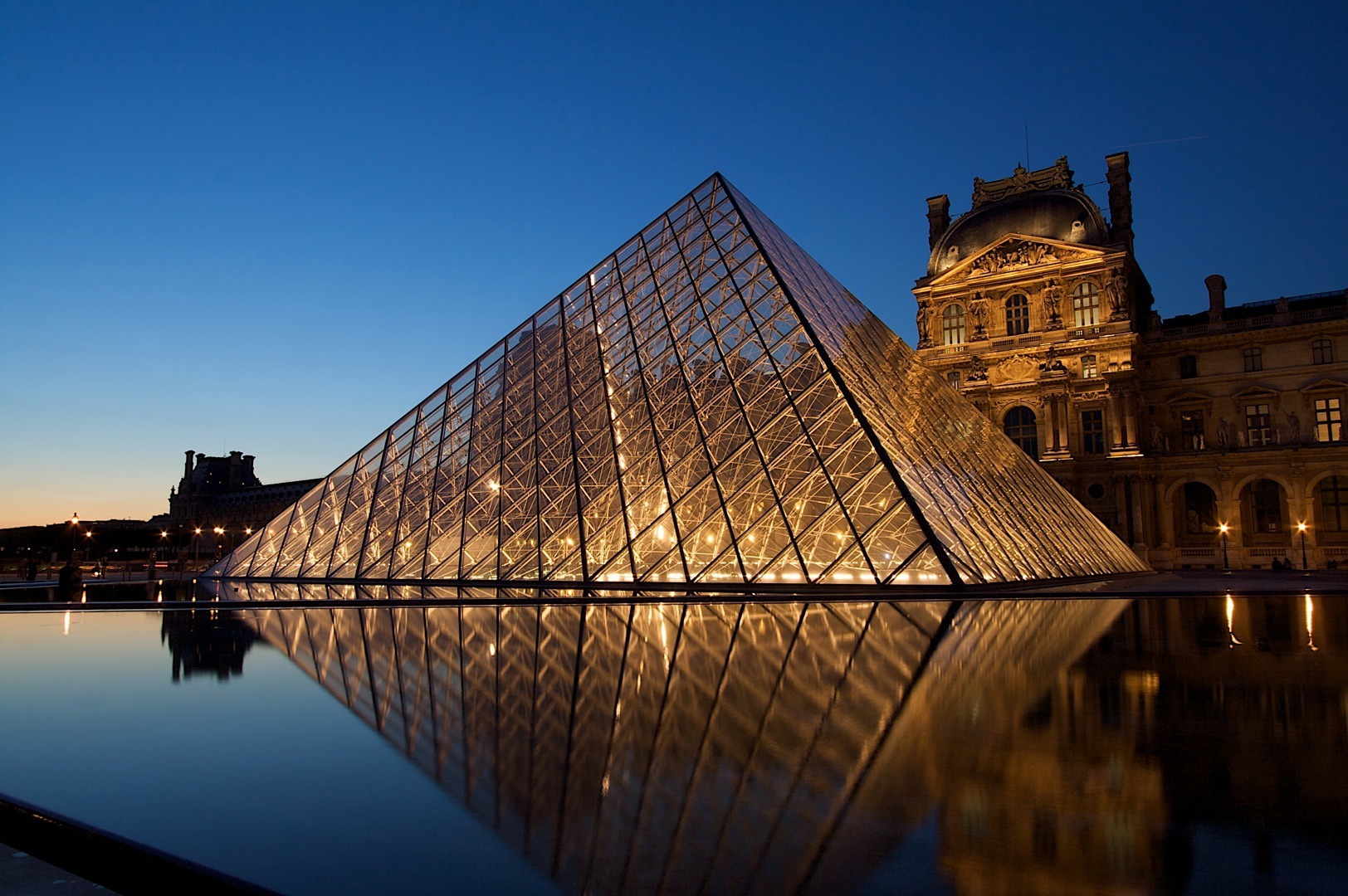 louvre-muzesi